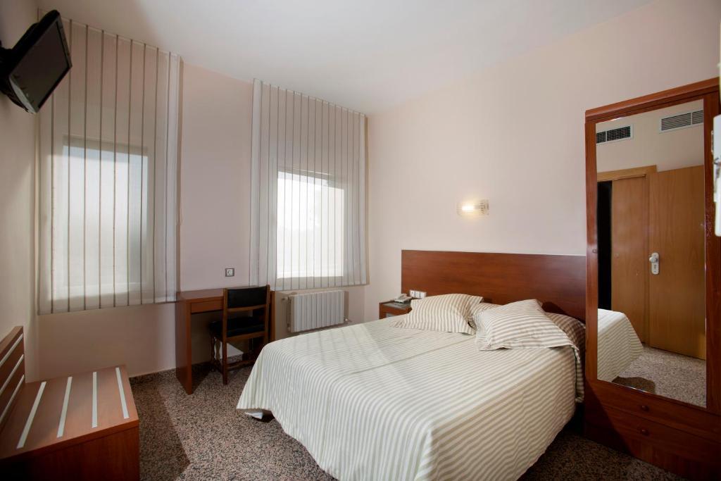Hotel Marivella Calatayud Quarto foto